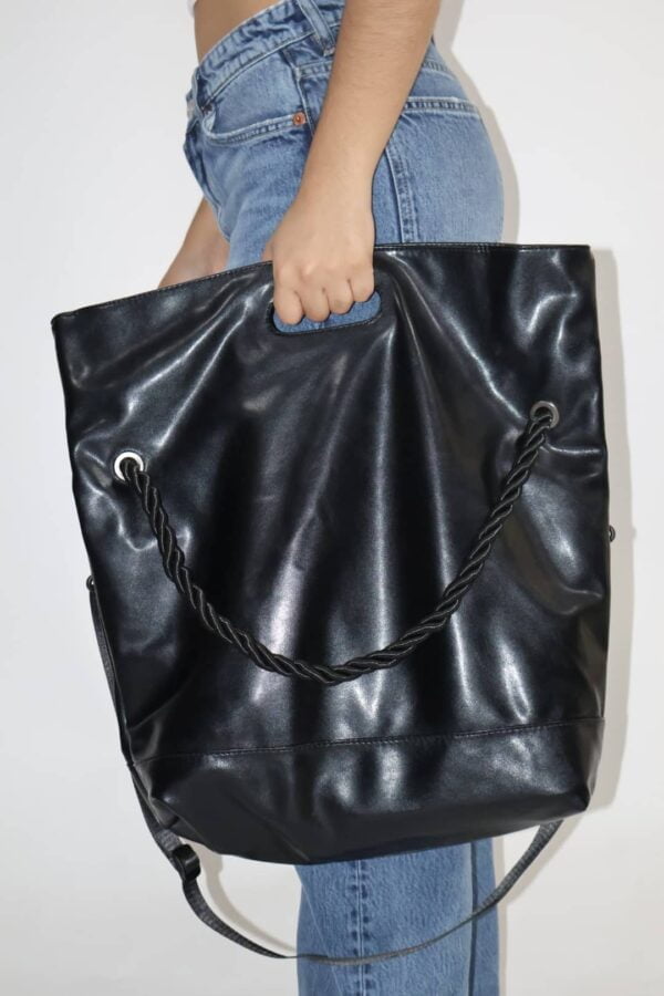 bolso amplio negro