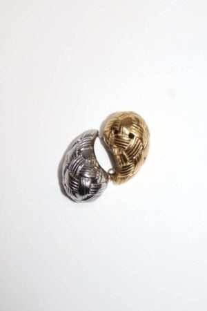 aretes en forma de gota trenzada