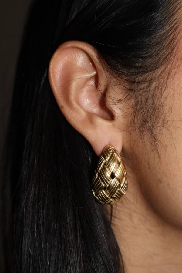 aretes gota trenzadas dorado